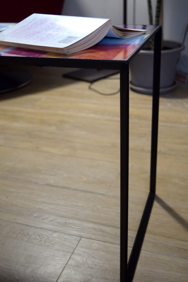 COFFEE TABLE IN RESINA E METALLO SU MISURA - immagine 3
