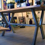 TAVOLO IN ROVERE CON INSERTO IN RESINA - immagine 8