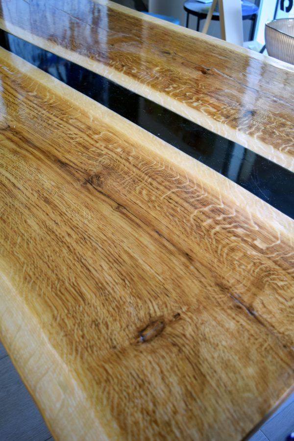 TAVOLO IN ROVERE CON INSERTO IN RESINA - immagine 5