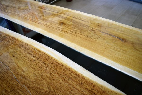 TAVOLO IN ROVERE CON INSERTO IN RESINA - immagine 4